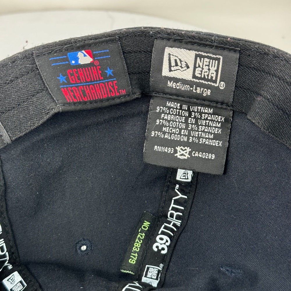 New Era 39Thirty New York Yankees MLB Baseball Cap Embroidered Plaid Gray M/L‎ - Picture 7 of 7